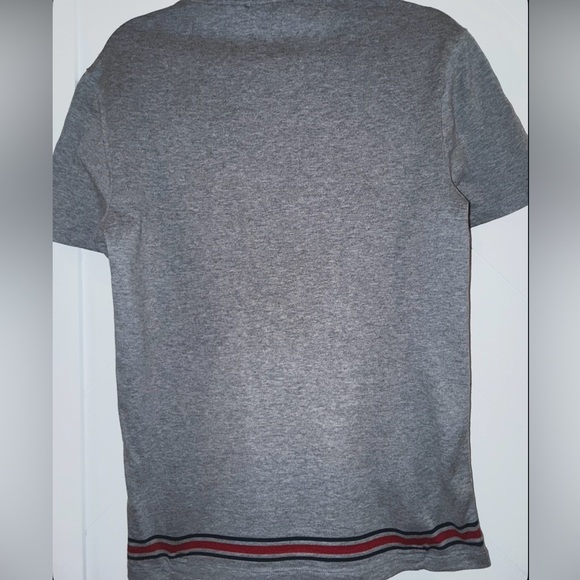 Gucci grey Logo Stripe V-Neck Tee T Shirt Men’s XL red & navy stripes - Picture 11 of 11